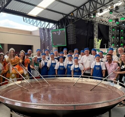 CocalFest celebra tradição italiana com 1,8 mil porções da ''Maior Minestra do Mundo''