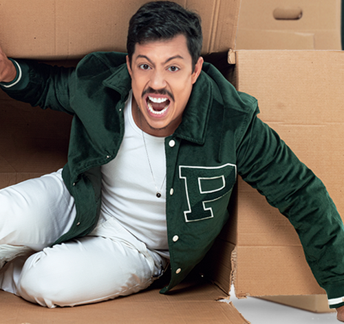 Renato Albani apresenta o espetáculo 'Zona de Conforto' no Sul do Estado