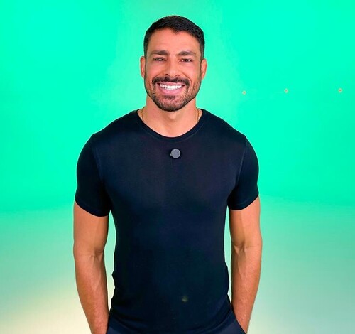 Cauã Reymond participa de evento no Sul do Estado