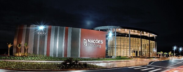 Parada de Natal e sorteio de um BYD no Nações Shopping