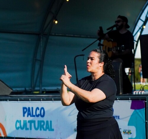Festival de Libras, workshop circense e música são atrações no Parque Diamante