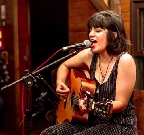 Epifania no Museu: Poliana Peres em show intimista e gratuito