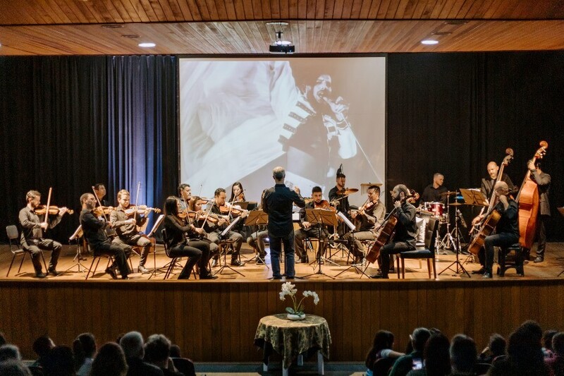 Noite de 'Rock Strings' em Criciúma