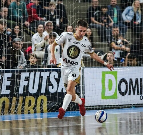 Com expectativa de casa cheia, Criciúma Futsal encara JEC/Krona nesta noite