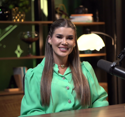 Clube Empreende Mulher recebe Julia Dagostim, proprietária da Damma Joias