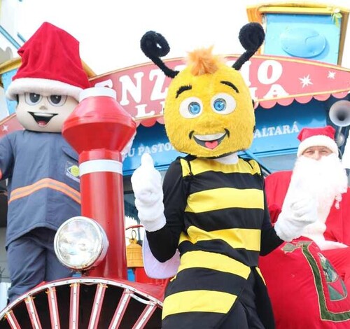  Visita do Trenzinho da Alegria, brindes e sorteios de prêmios no Natal da Coopercocal