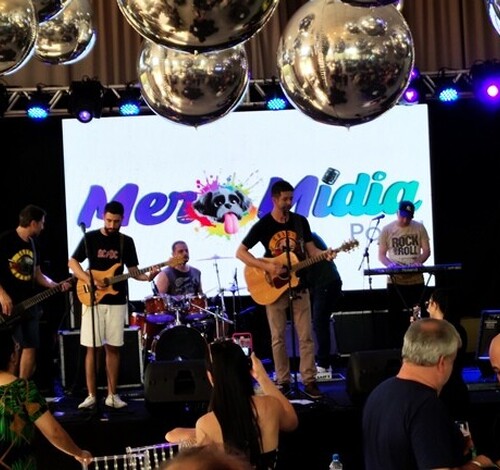 Rock Patrulha: festa reuniu música, gastronomia e solidariedade