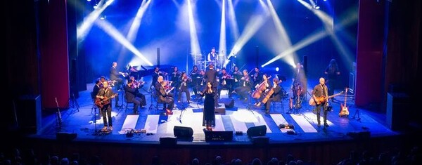 Camerata Florianópolis apresenta especial Beatles na Praça Congresso