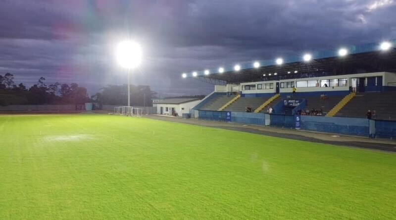 Estádio do Caravaggio ganha iluminação: duelo diante do Caxias será evento teste