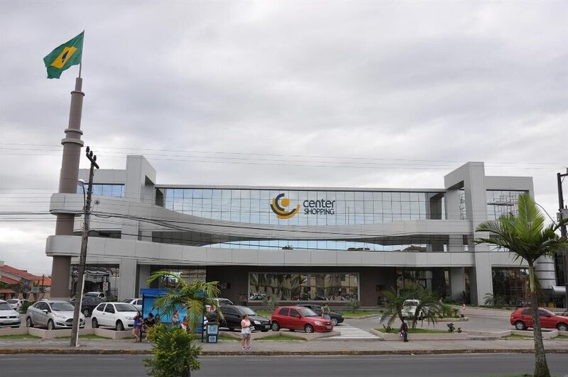 Fim de semana com atrações musicais no Center Shopping Araranguá