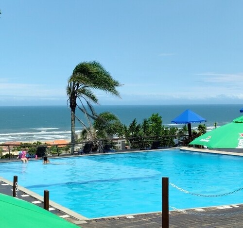 Baile do Hawaii no Hotel Morro dos Conventos