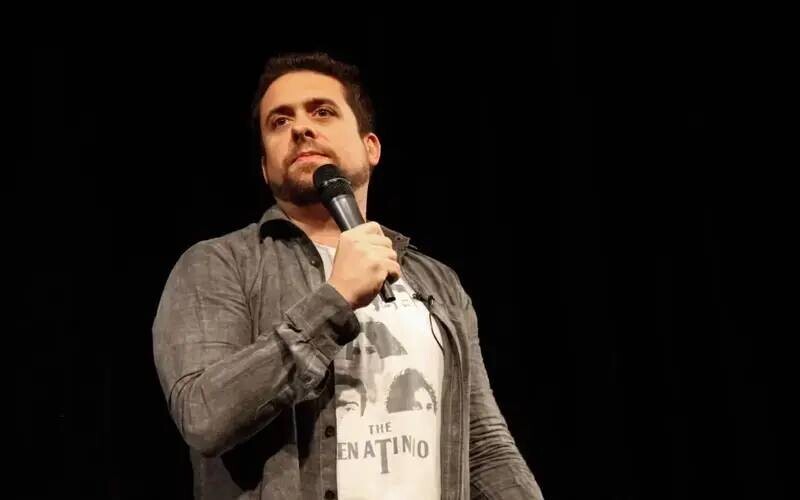 Web Bullying: sexta tem stand-up com Maurício Meirelles