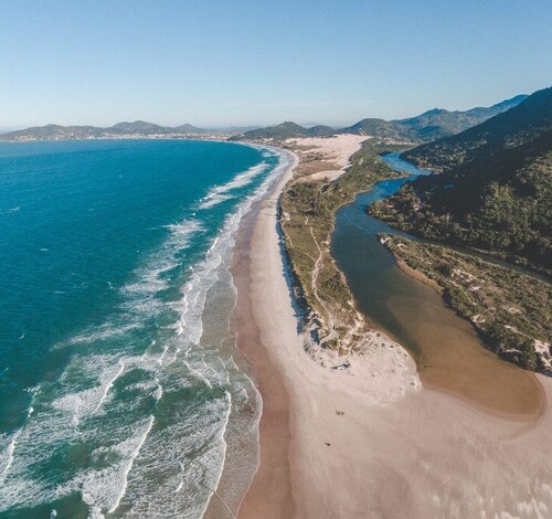 Sábado tem Luau na Praia do Siriú