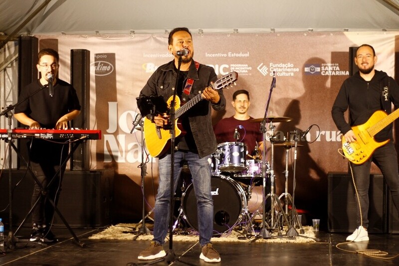 Show gratuito: Criciúma recebe projeto ‘Jorge Nando Música na Rua’ 