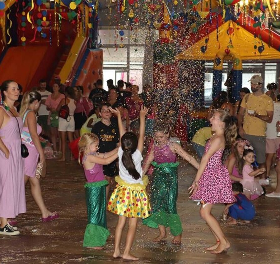 Baile de Carnaval Infantil no Mampituba