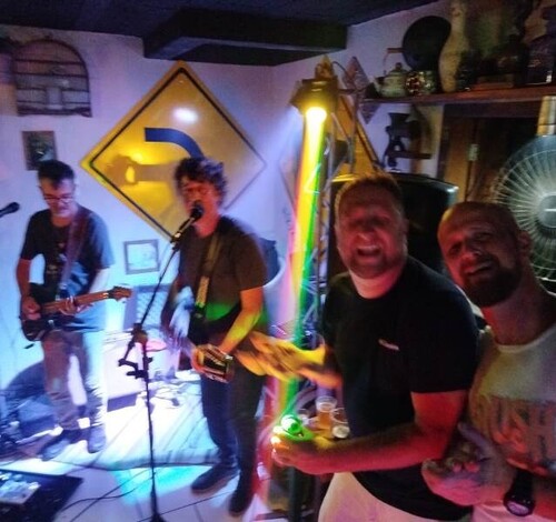  Aniversário com show de Gazu na Confraria DuFranck