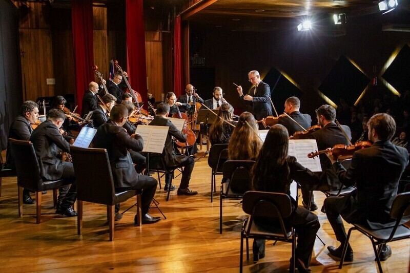 Concerto gratuito: noite de 'Rock Strings' em Criciúma