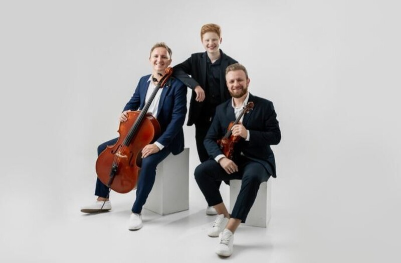 Vencedor do The Voice Kids faz show gratuito em Criciúma nesta sexta