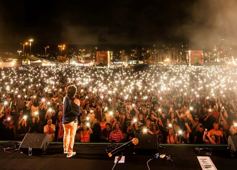 Show gratuito com Dazaranha na noite desta quinta-feira 